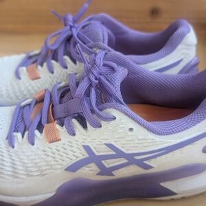 Asics Women's Gel Resolution 9 Lavender and White Tennis Shoes
